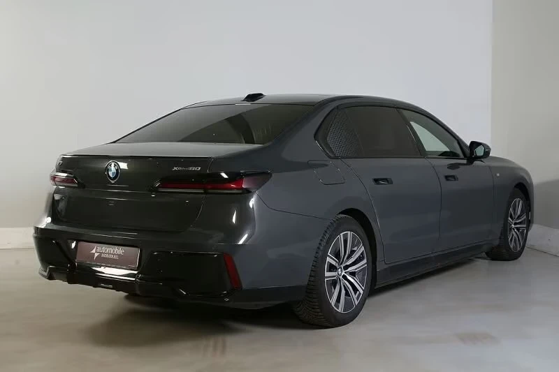 BMW i7  xDr.60 M Sport PRO AHK B&W ACC HuD 4xMassage, снимка 4 - Автомобили и джипове - 54264477