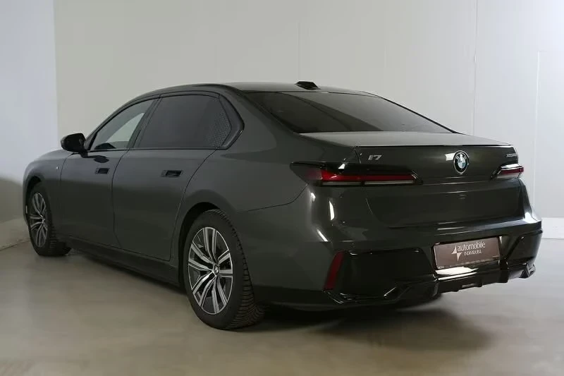 BMW i7  xDr.60 M Sport PRO AHK B&W ACC HuD 4xMassage, снимка 3 - Автомобили и джипове - 54264477