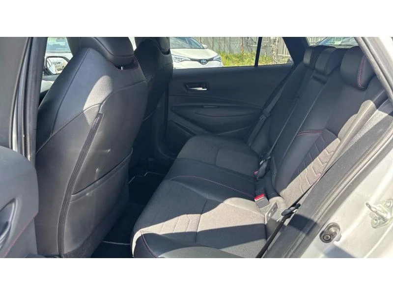 Toyota Corolla 2.0HSD LOUNGE | Mobile.bg � ����������� 11