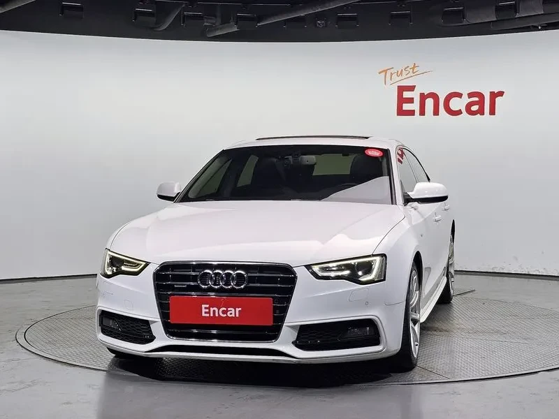 Audi A5 2.0 TDI Quattro - САМО 30% АВАНС, снимка 6 - Автомобили и джипове - 56003347