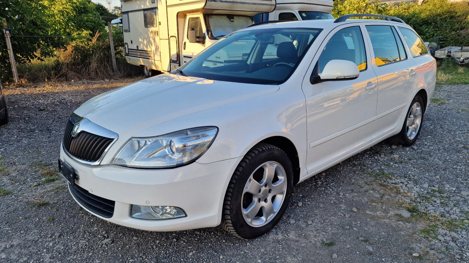 Skoda Octavia 1.6 TDI 105КС АВТОМАТИК DSG - [1] 