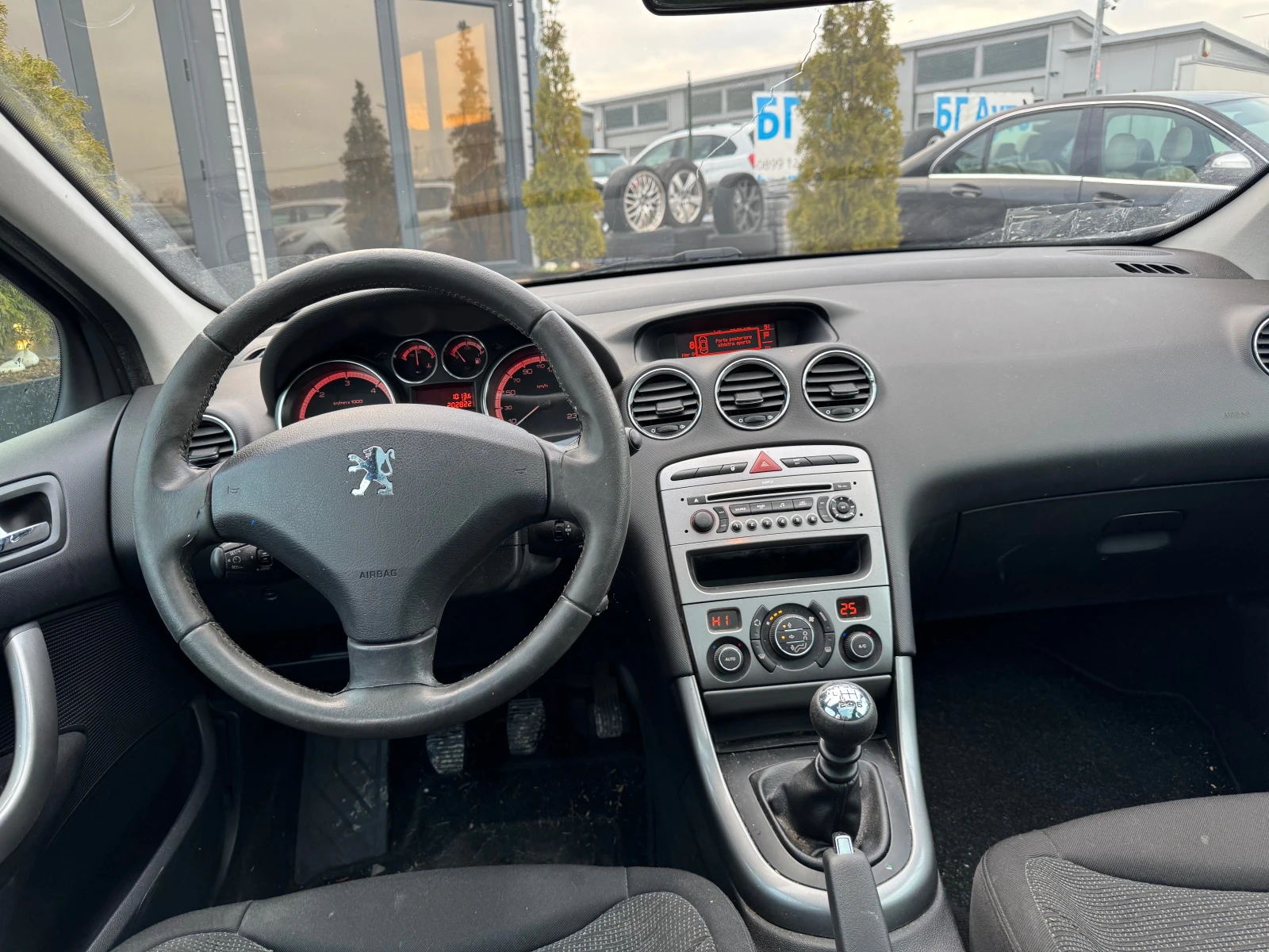 Peugeot 308 * ПАНОРАМА* ИТАЛИЯ* 1.6-HDI-110*  - изображение 10