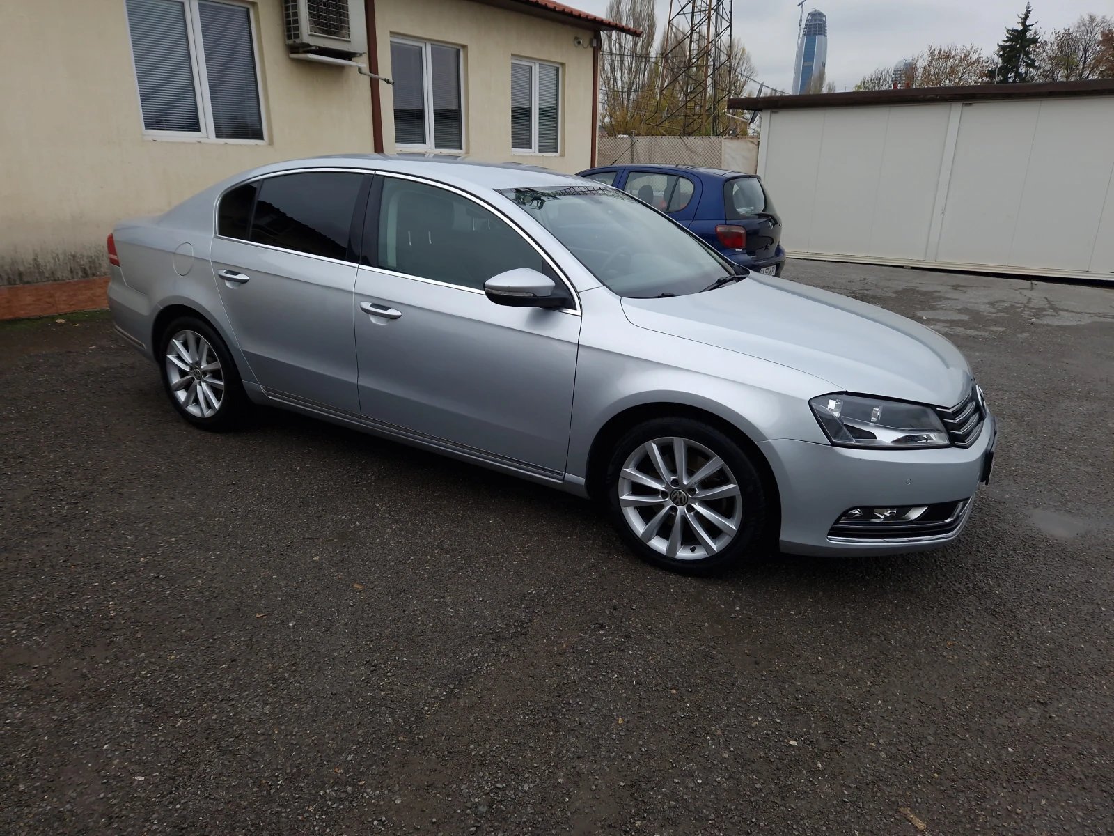 VW Passat Highline 2.0TDI NAVI+ DSG+ Автомат - изображение 6