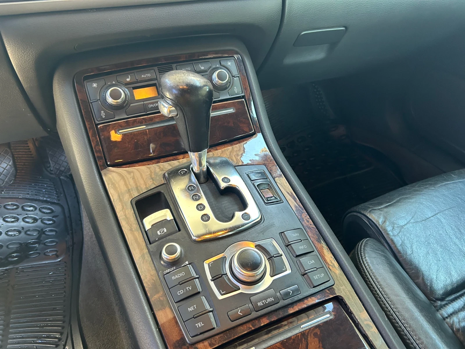 Audi A8 4.2 БЕН - ГАЗ | Mobile.bg — изображение 13