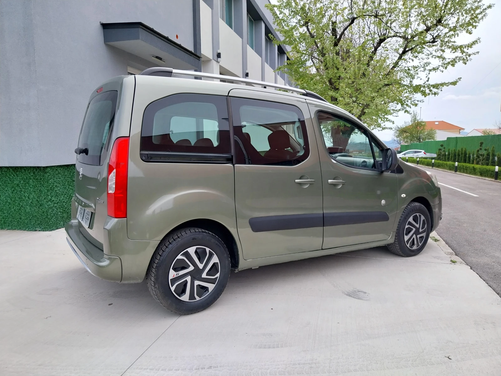 Citroen Berlingo 1.6 HDI /TEPEE-LUXURY/4+ 1 места.//NAVI//НОВО// - изображение 6