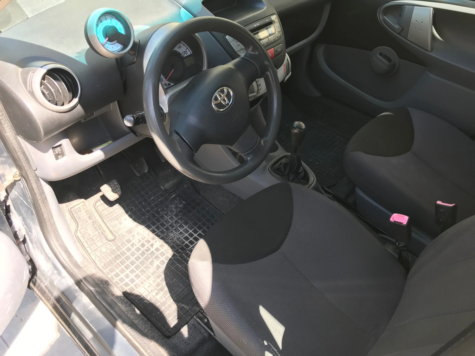 Toyota Aygo 1.0 с регистрация - изображение 8