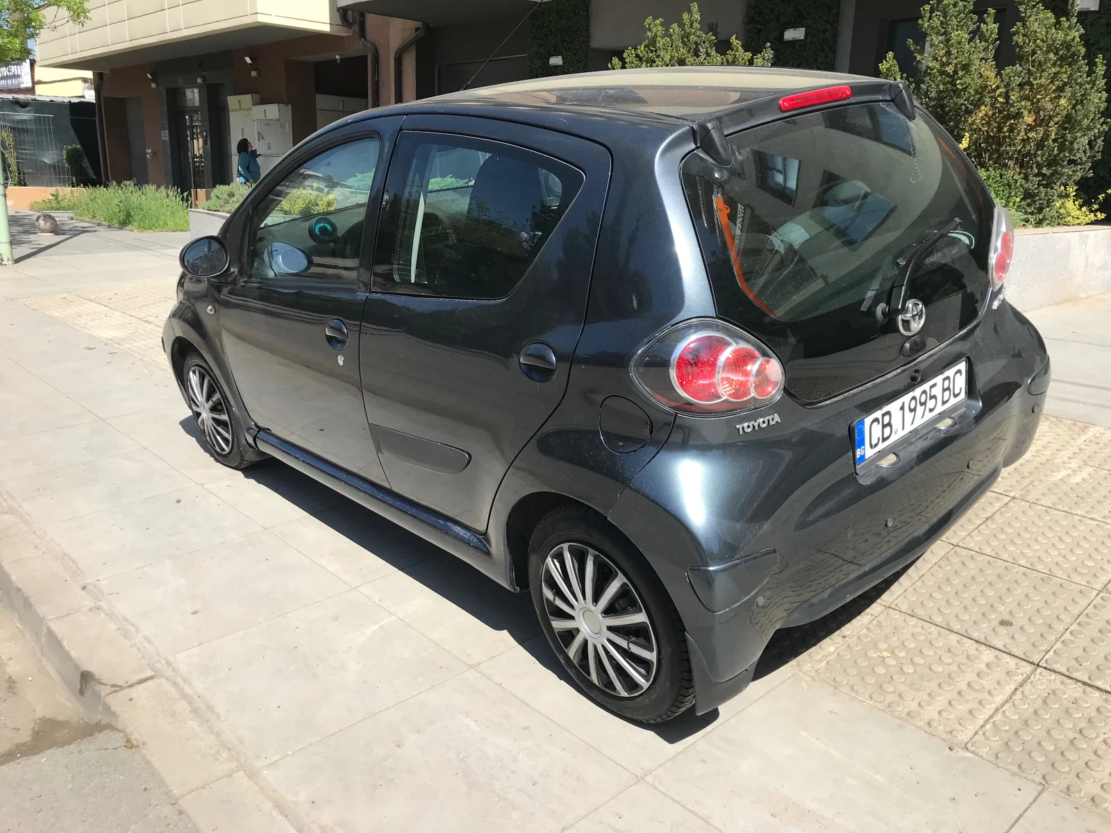 Toyota Aygo 1.0 с регистрация - изображение 7