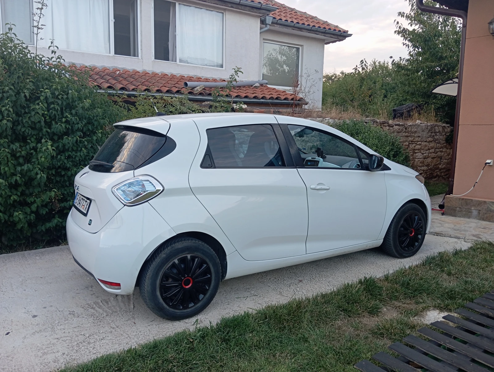 Renault Zoe Q210 22 KW - изображение 2