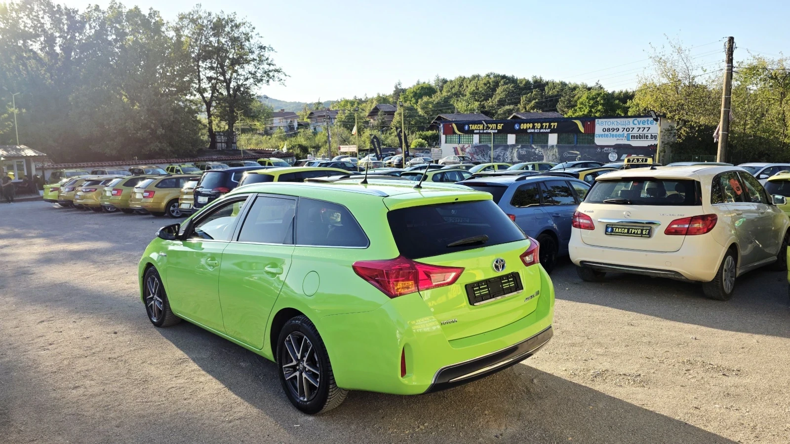 Toyota Auris Hybrid* ГОТОВА ЗА ТАКСИ - изображение 7
