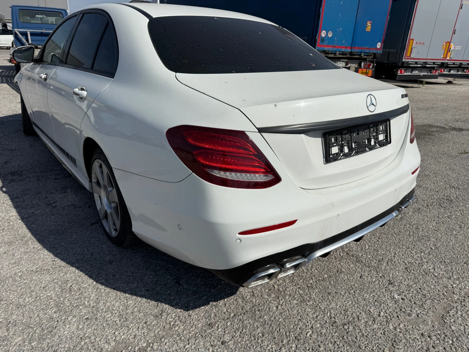 Mercedes-Benz E 220  - изображение 9