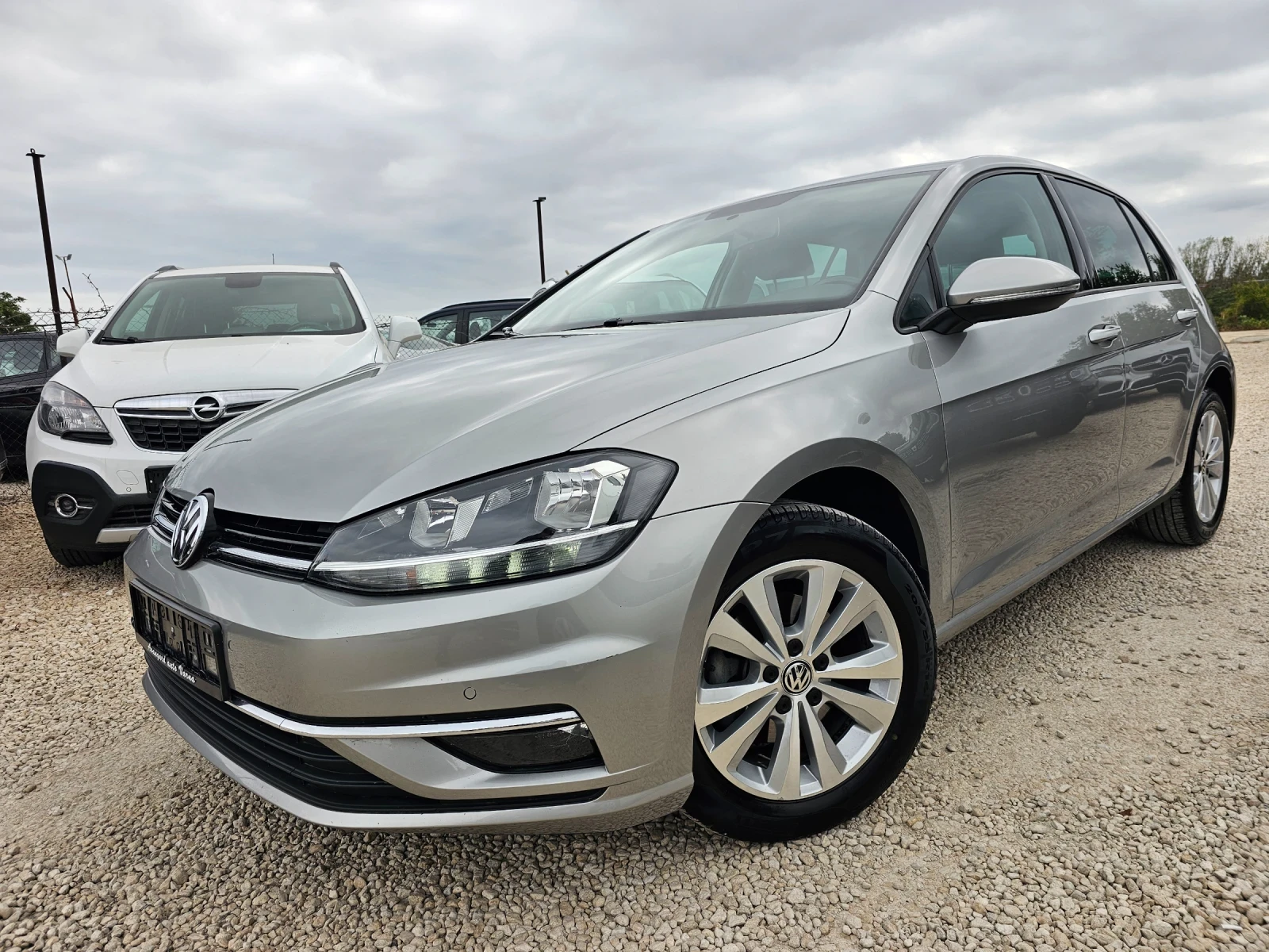 VW Golf 1.6TDI, 116.., Facelift  | Mobile.bg   1