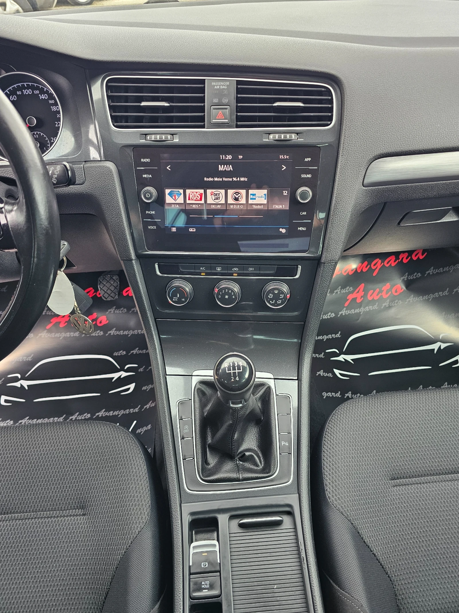 VW Golf 1.6TDI, 116.., Facelift  | Mobile.bg   11