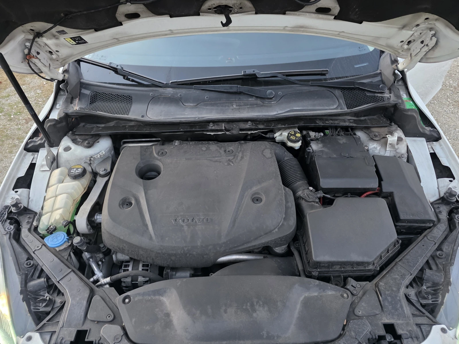 Volvo V40 Cross Country 2.0D euro6 - изображение 10