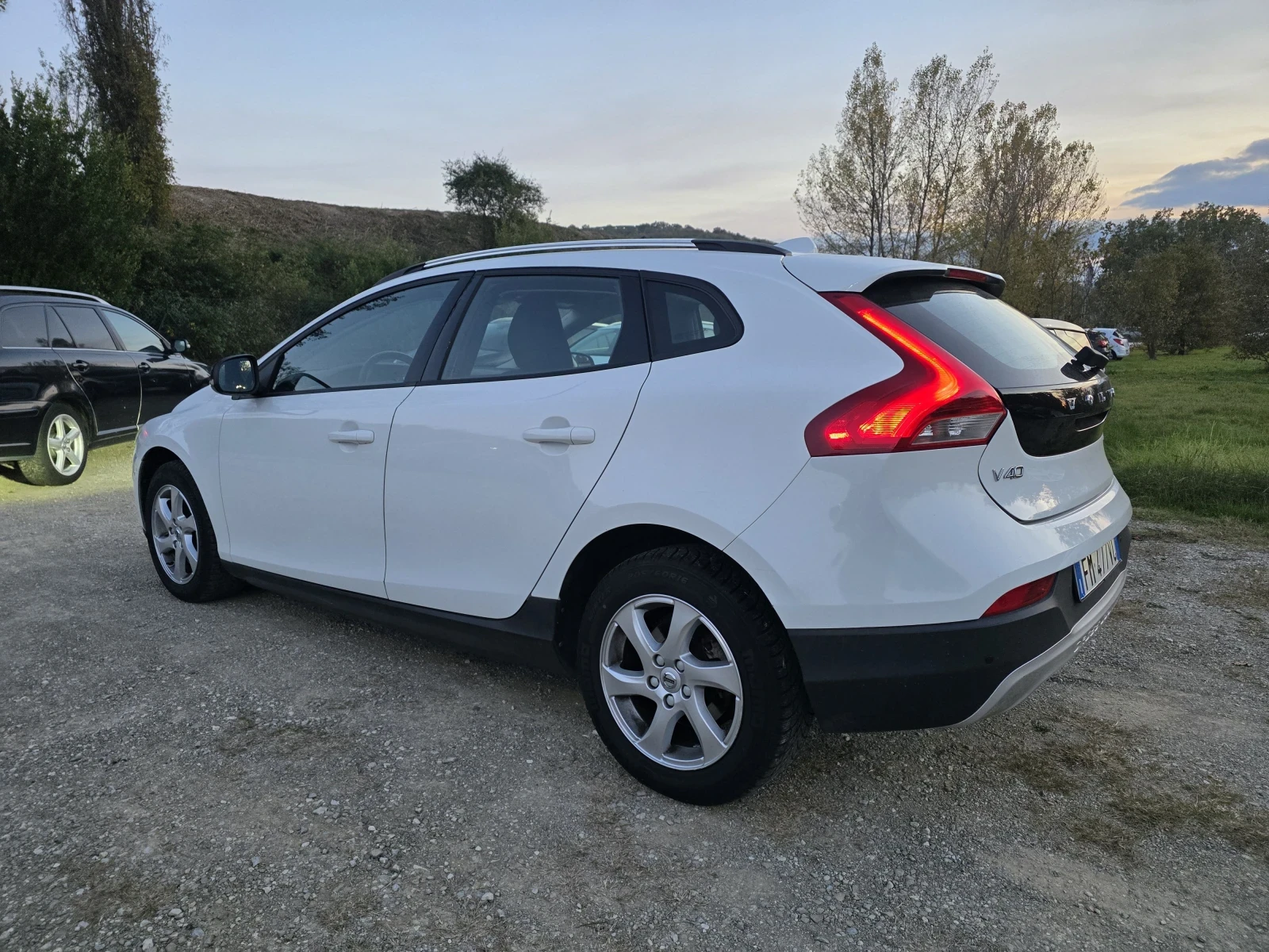 Volvo V40 Cross Country 2.0D euro6 - изображение 6