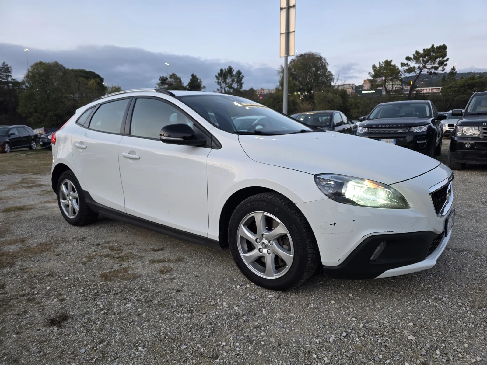 Volvo V40 Cross Country 2.0D euro6 - изображение 3