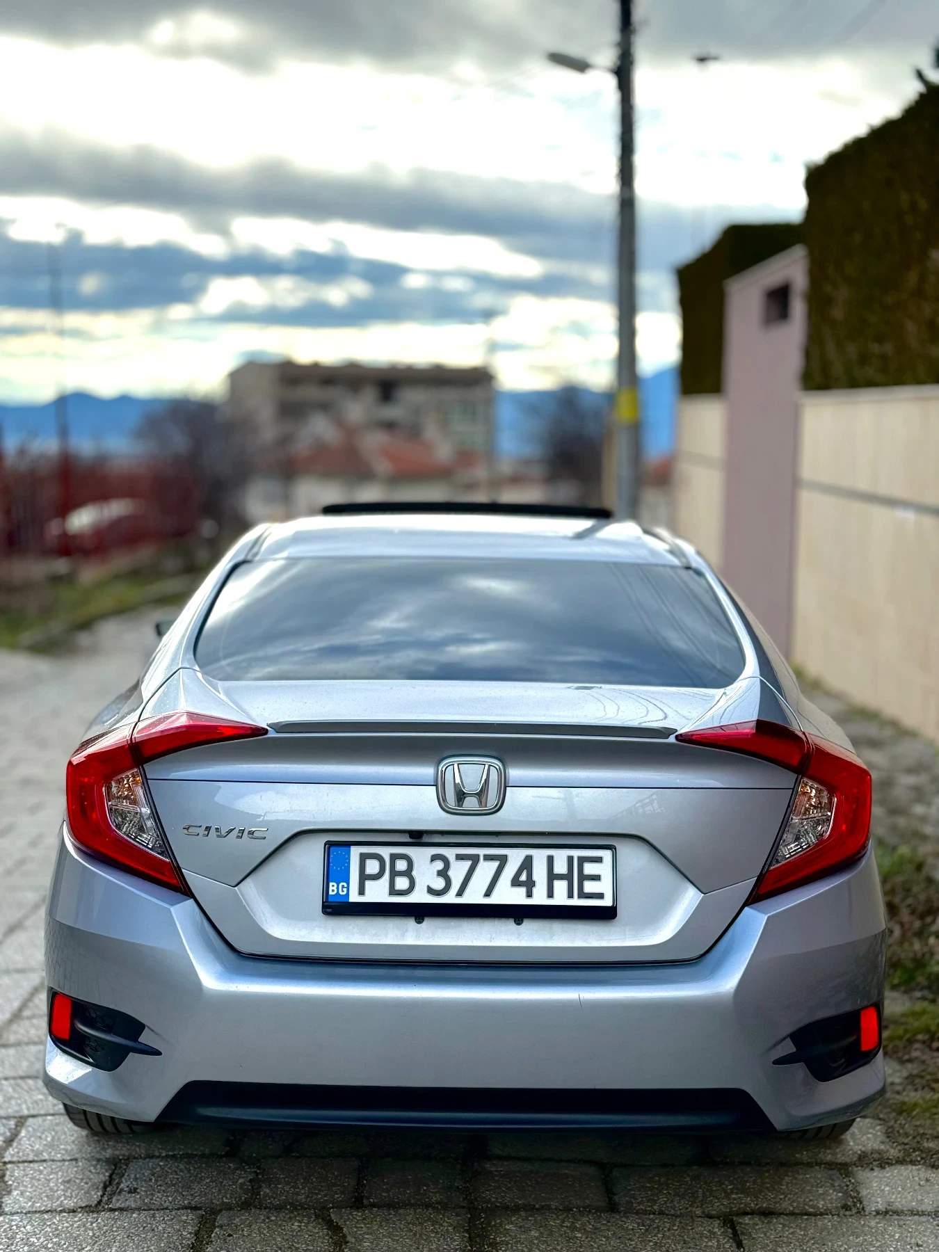 Honda Civic 1.5 TURBO 182hp 93 000 km * Фул Екстри*  - изображение 6