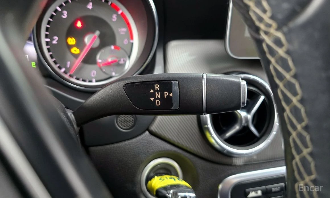 Mercedes-Benz CLA 200  - изображение 9