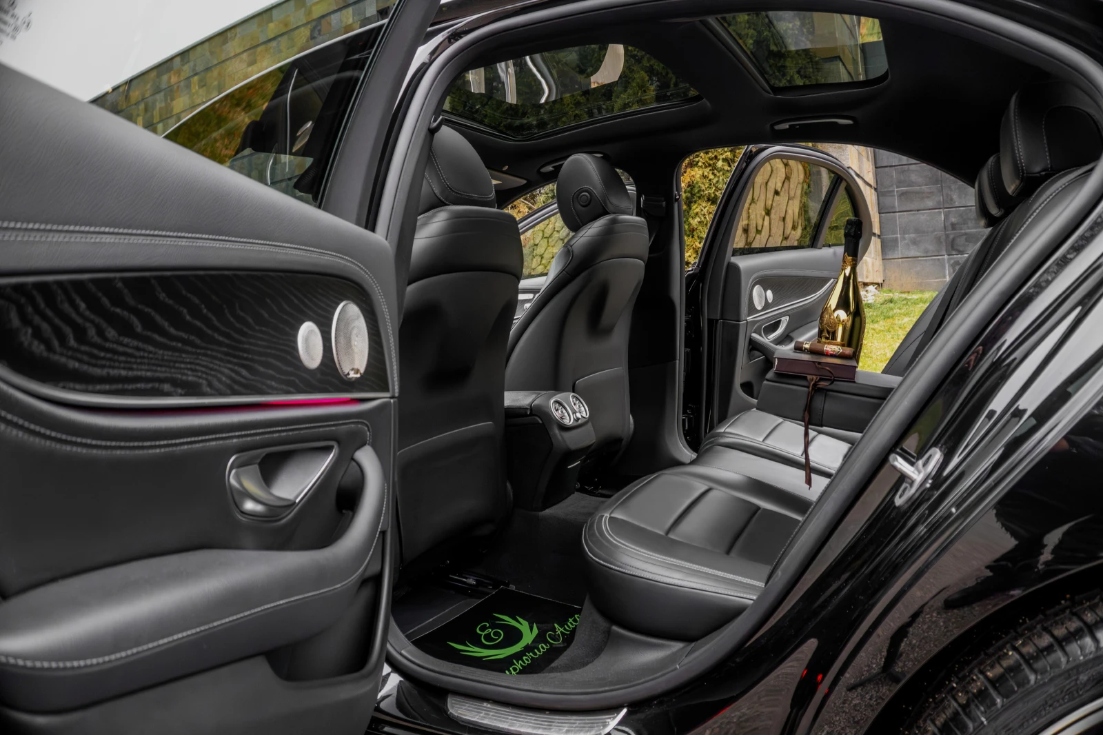 Mercedes-Benz E 220 d* BRABUS BLACK SERIES* PANORAMA* 360CAM* FULL - изображение 10