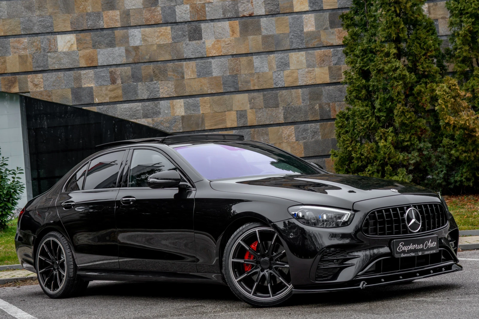 Mercedes-Benz E 220 d* BRABUS BLACK SERIES* PANORAMA* 360CAM* FULL - изображение 7