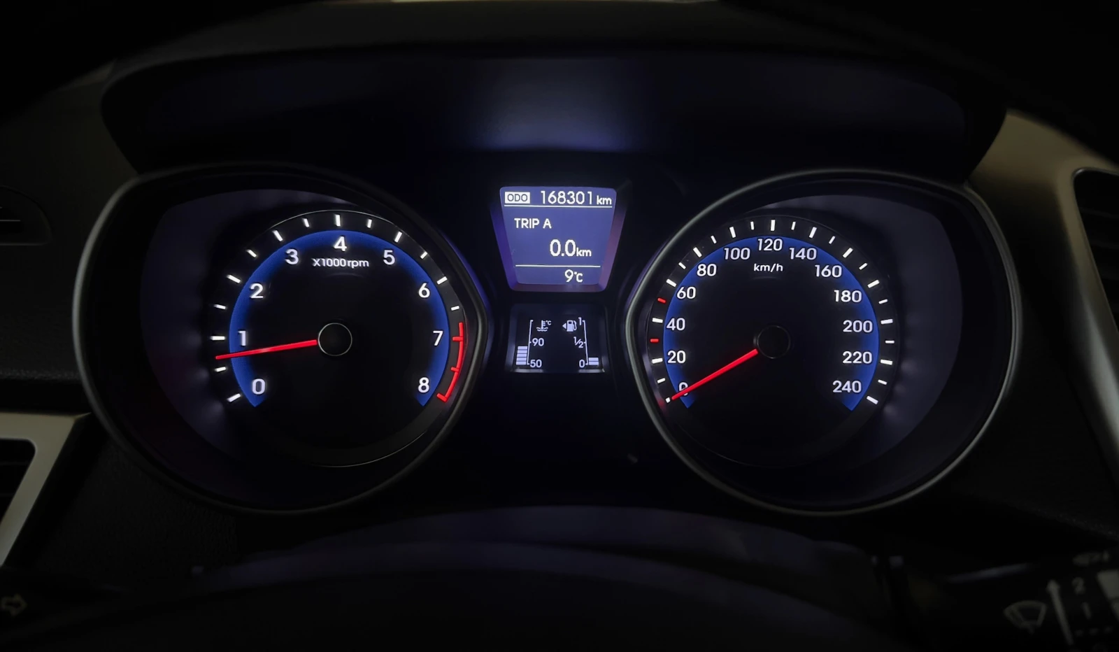 Hyundai I30 1.4i 2014� | Mobile.bg � ����������� 12