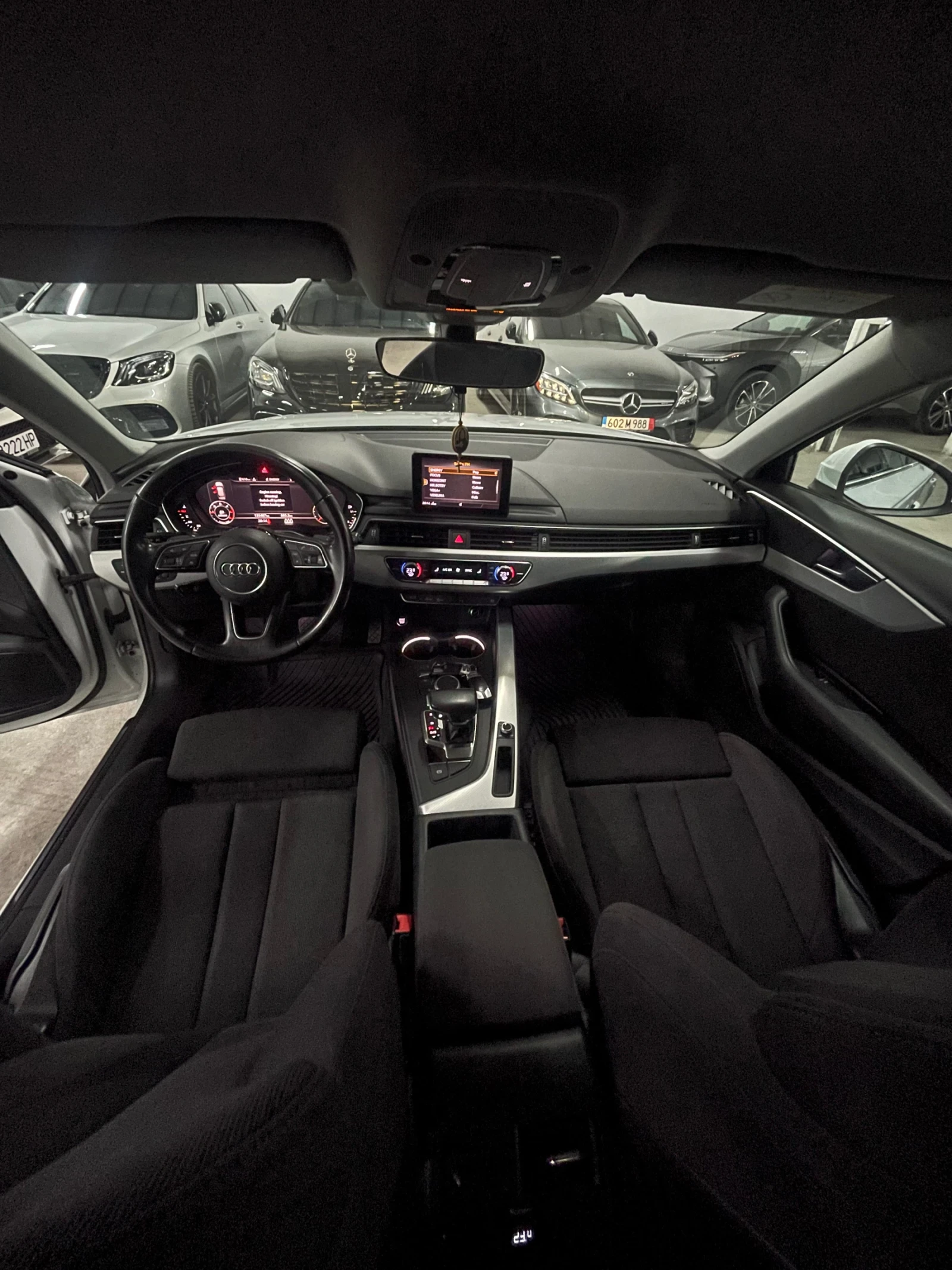 Audi A4 2.0tdi/Led/Digital/Обслужена/КАТО НОВА!!! - изображение 9