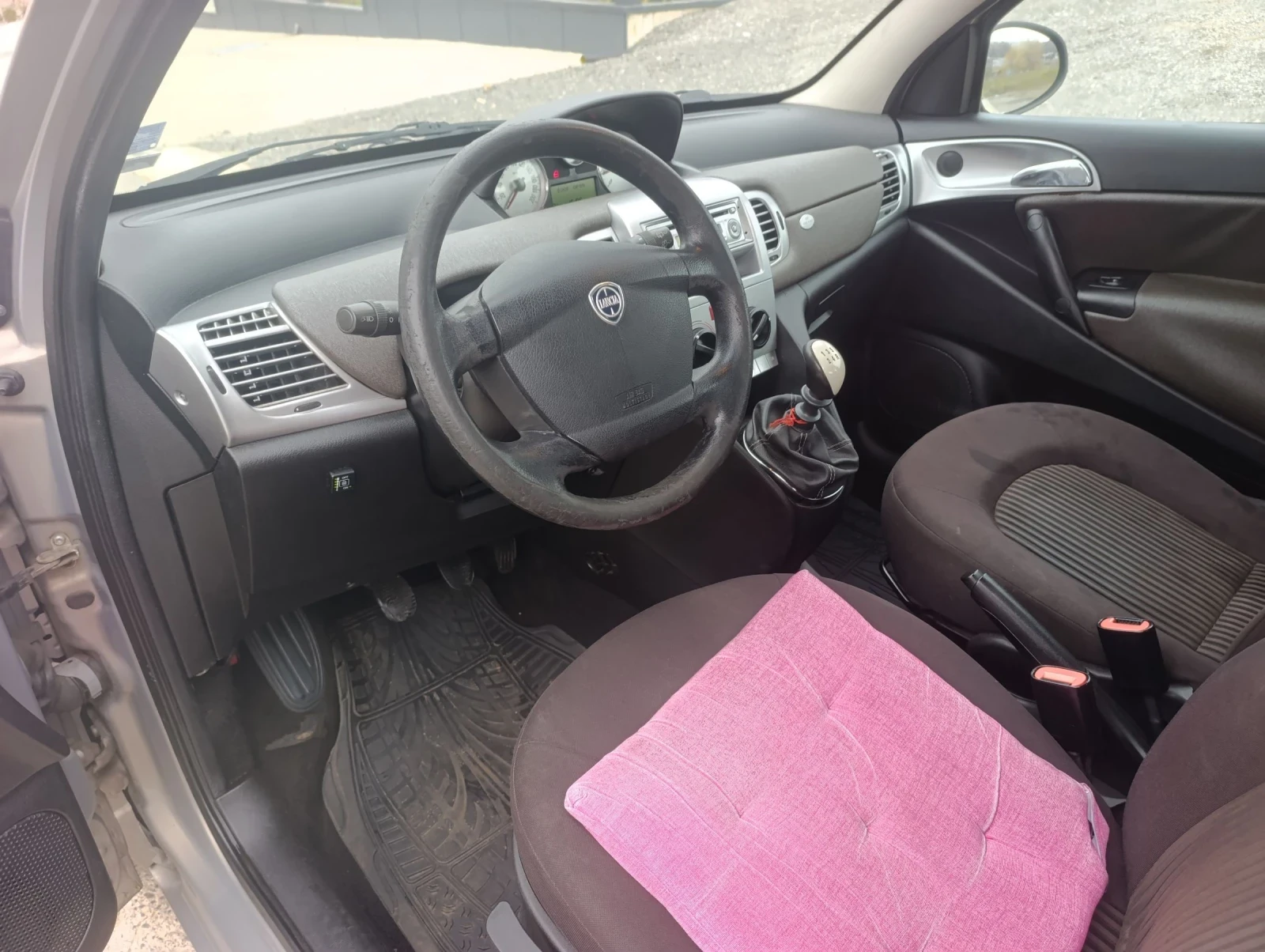 Lancia Ypsilon �������� ��� | Mobile.bg � ����������� 10