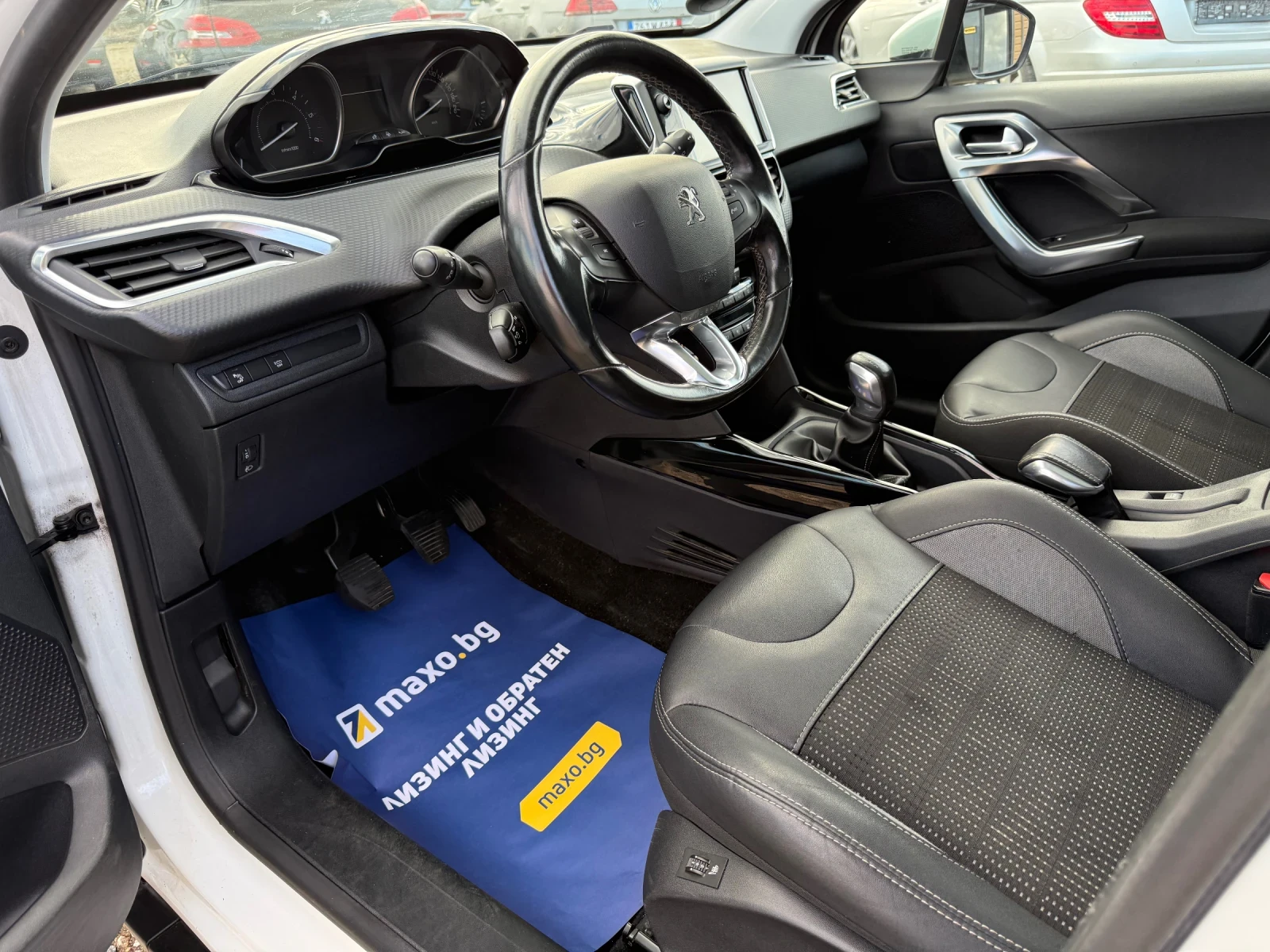 Peugeot 2008 Allure / 1.6HDI/ Pano / Camera | Mobile.bg � ����������� 8