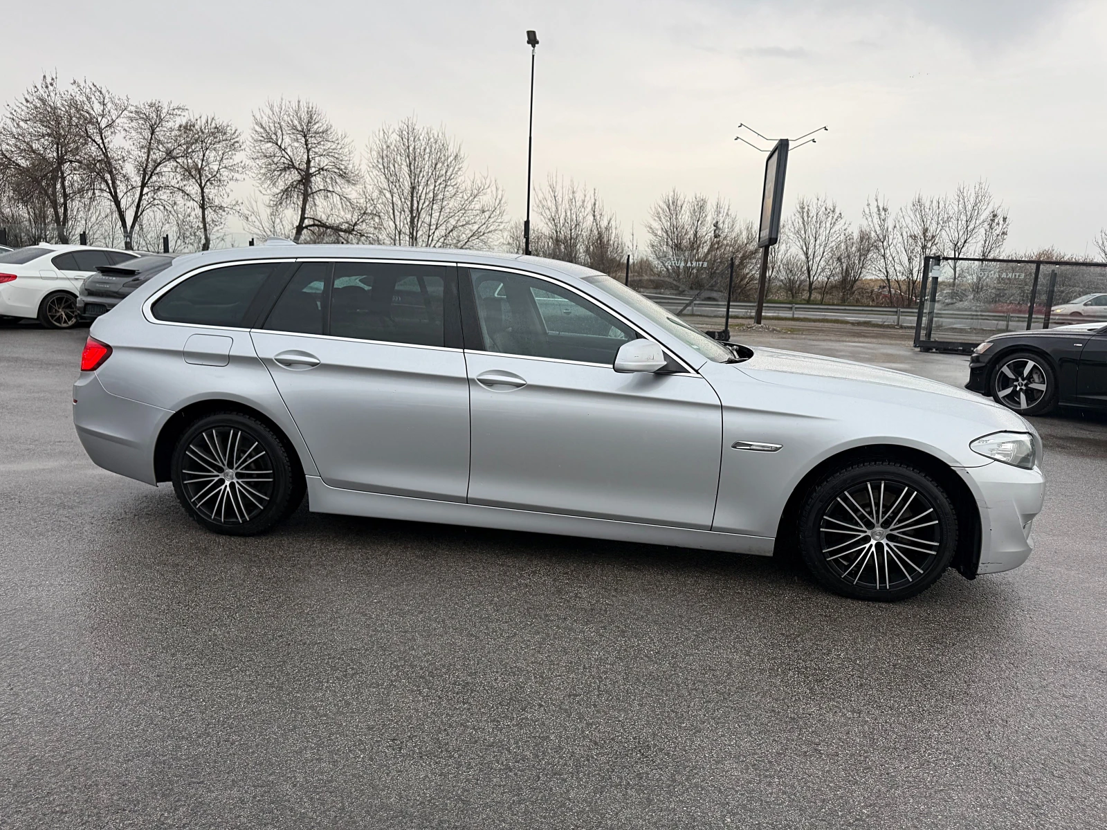 BMW 530 F10-HEAD UP-LED-BIXENON-NAVI-SPORT-GERMANIA, снимка 2 - Автомобили и джипове - 53933338