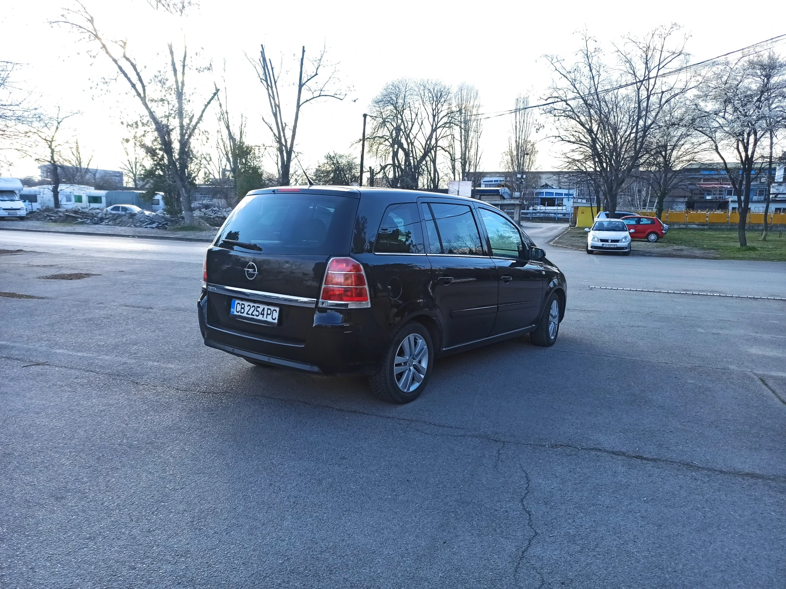 Opel Zafira 2.0 Turbo, снимка 2 - Автомобили и джипове - 53979135