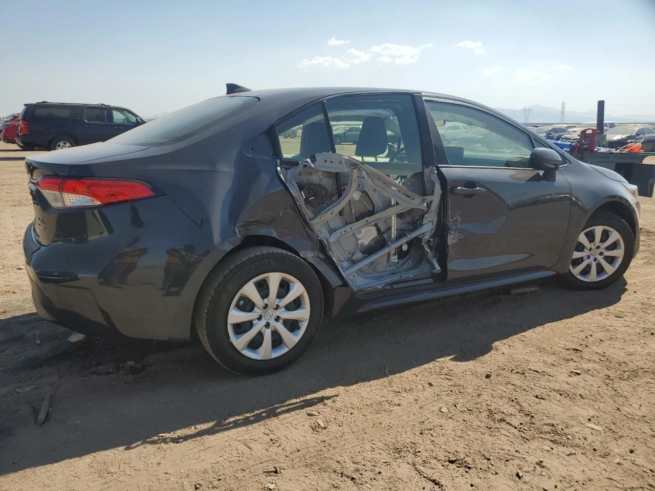 Toyota Corolla 1.8l Le, снимка 3 - Автомобили и джипове - 54235456