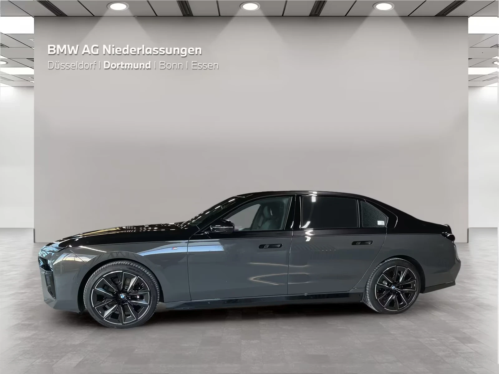 BMW i7 xDrive 60 M-Sport DISTRONIC 360* Massage Panorama | Mobile.bg � ����������� 3