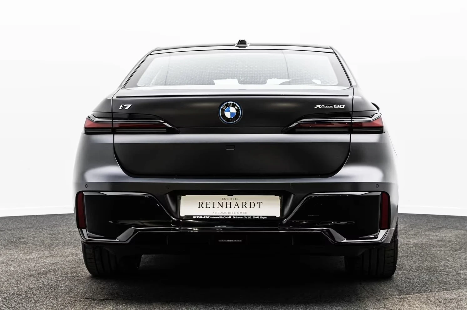 BMW i7 xDrive60 M Sport Pro HUD Pano B&W 21 Massage | Mobile.bg � ����������� 6