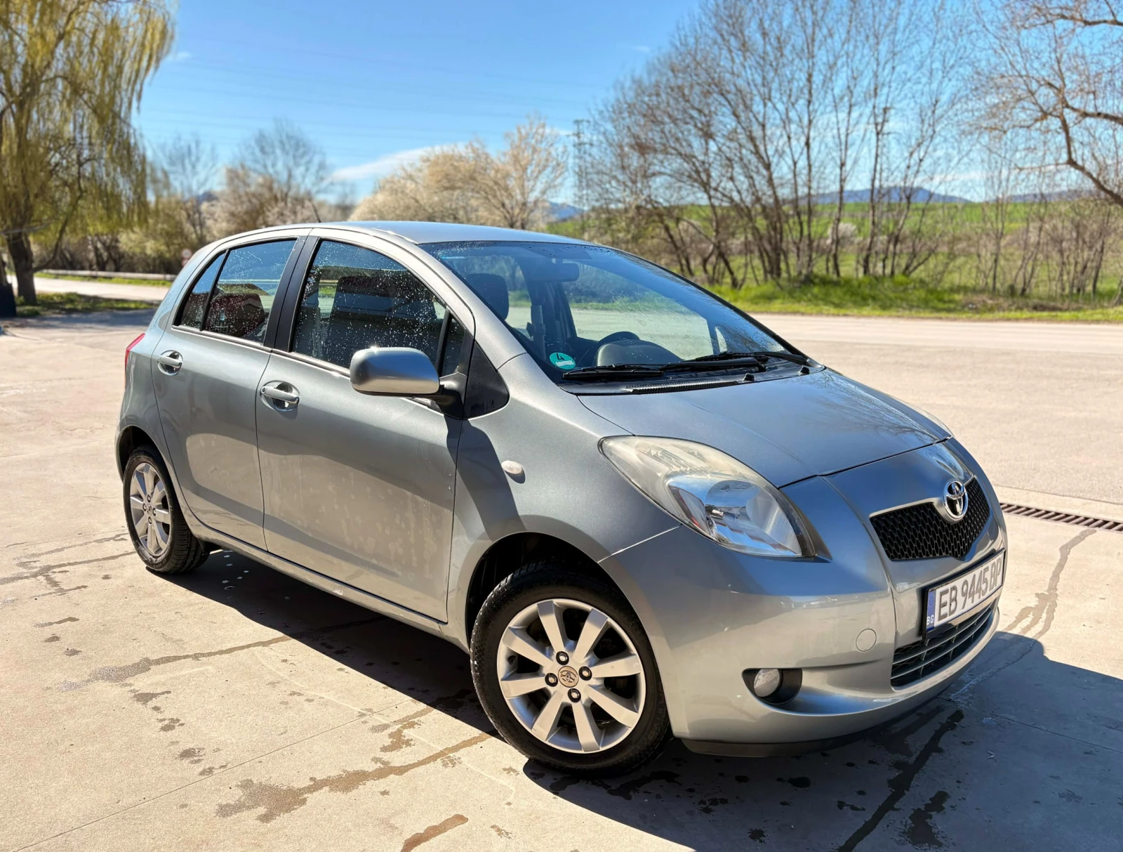Toyota Yaris, снимка 8 - Автомобили и джипове - 54703701