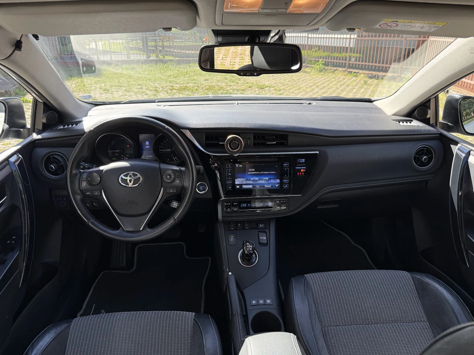 Toyota Auris SOL, снимка 8 - Автомобили и джипове - 55001690