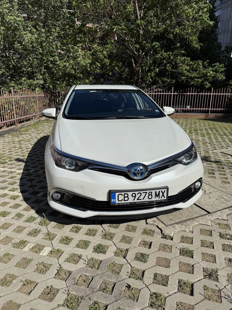 Toyota Auris SOL, снимка 4 - Автомобили и джипове - 55001690