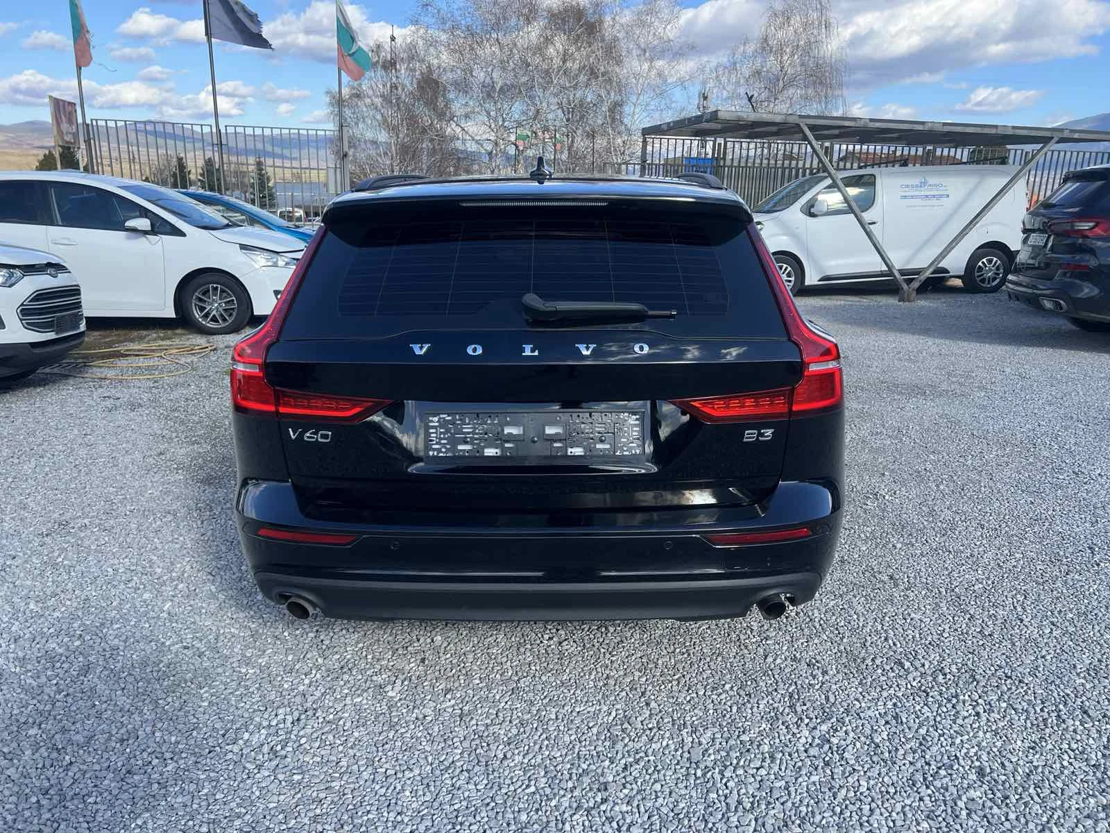 Volvo V60 2.0i - мини хибрид, снимка 2 - Автомобили и джипове - 55096289