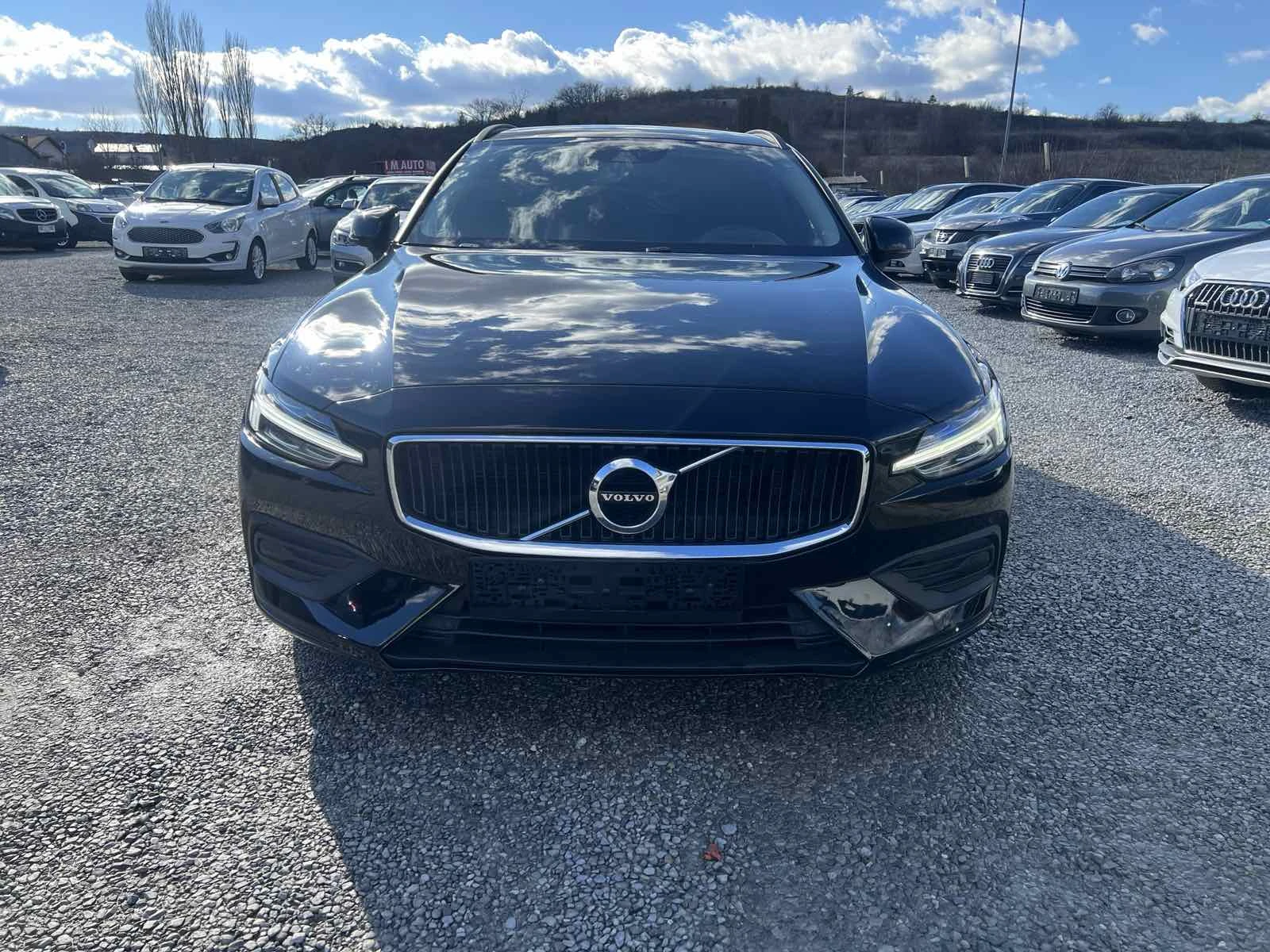 Volvo V60 2.0i - мини хибрид, снимка 5 - Автомобили и джипове - 55096289