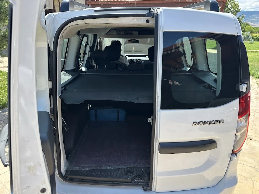 Dacia Dokker, снимка 5 - Автомобили и джипове - 56171032