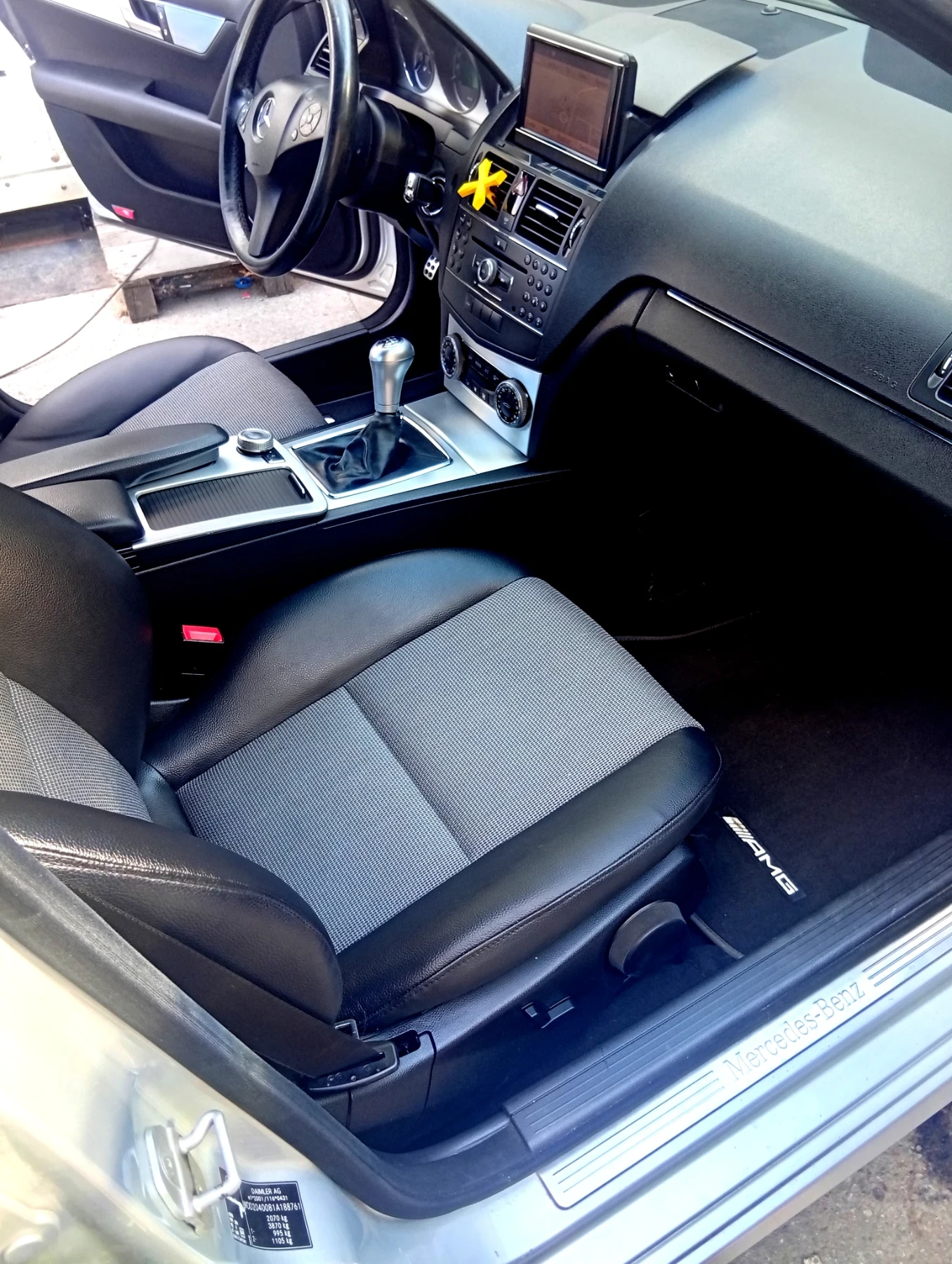 Mercedes-Benz C 220 AMG lineom646, снимка 13 - Автомобили и джипове - 56265564