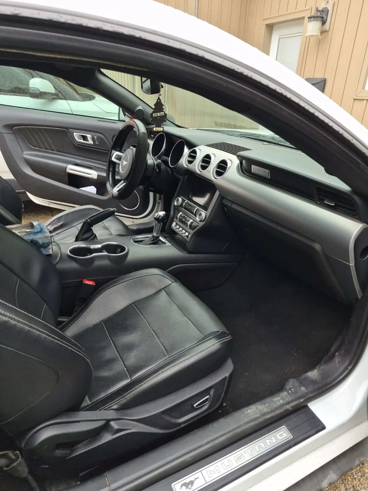Ford Mustang * EcoBoost * CARFAX * ����� �� ����������� | Mobile.bg � ����������� 3