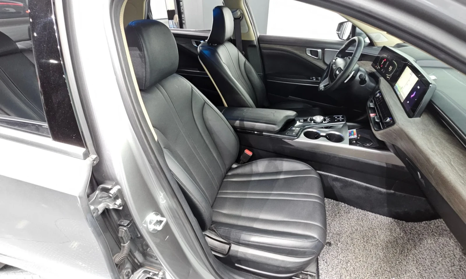 Kia K8, снимка 16 - Автомобили и джипове - 56566006