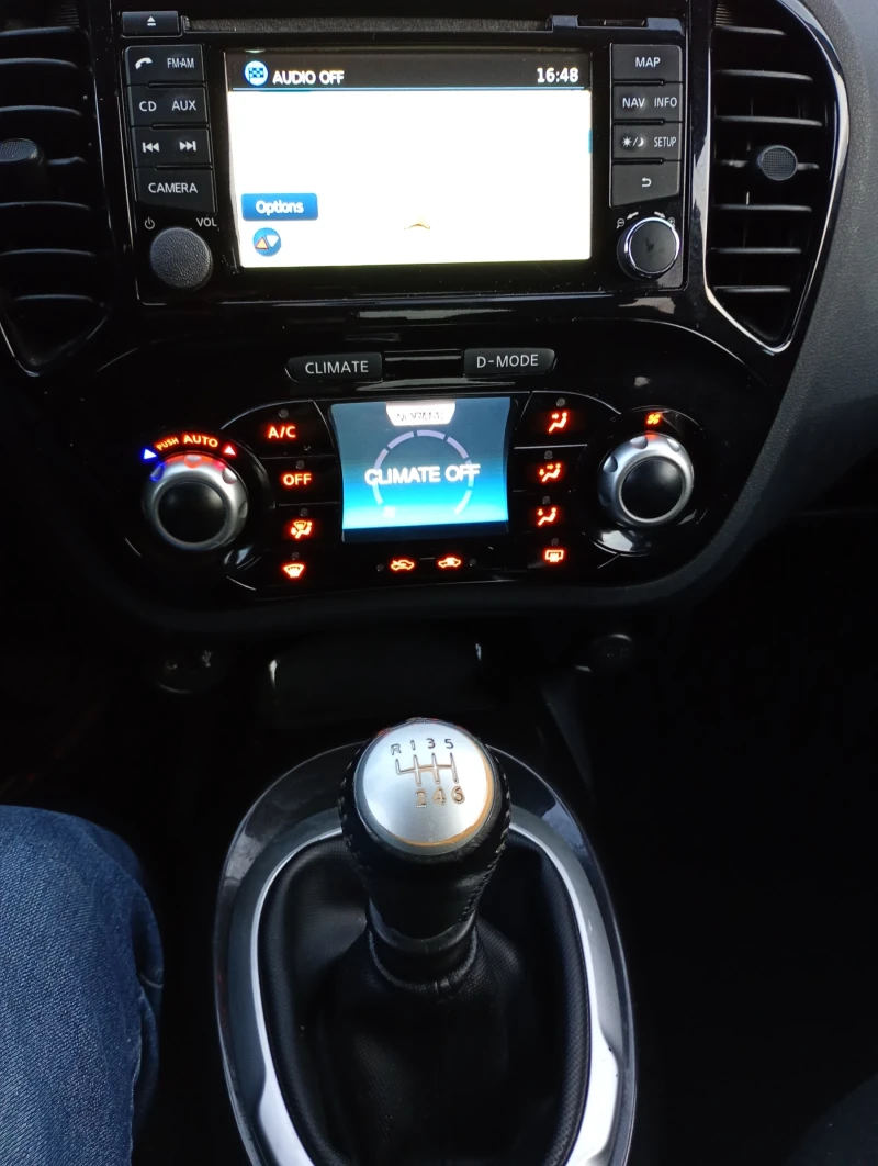 Nissan Juke 1.5d, нави, камера , снимка 13 - Автомобили и джипове - 52504205