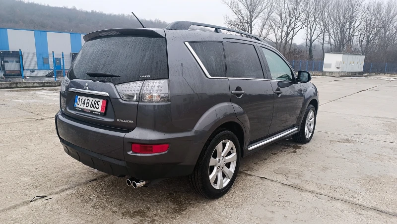 Mitsubishi Outlander 2.2D 4x4 Aut., снимка 5 - Автомобили и джипове - 53246437