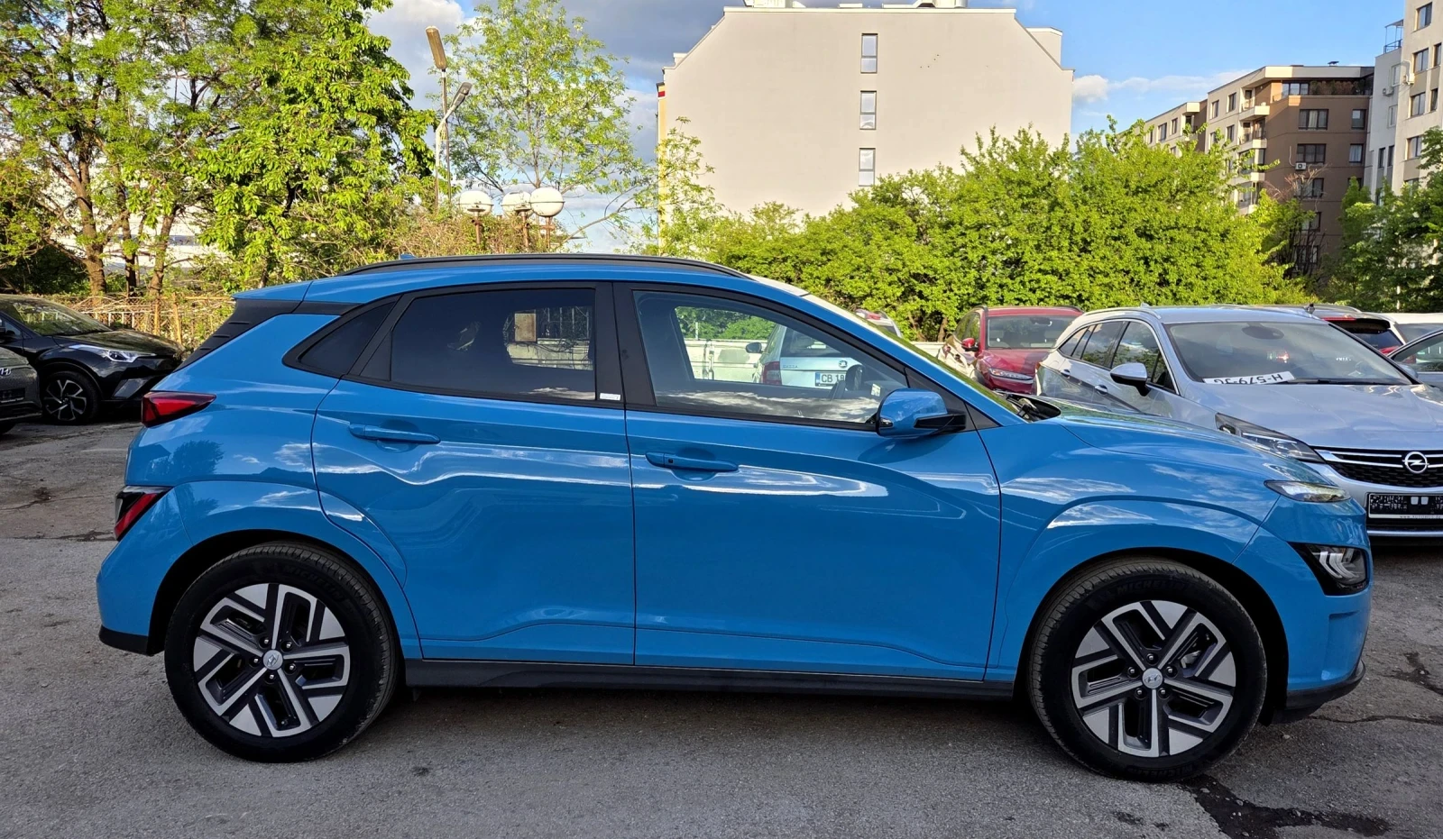 Hyundai Kona 64KWh/Premium/SOH100%/Blue Link - изображение 2