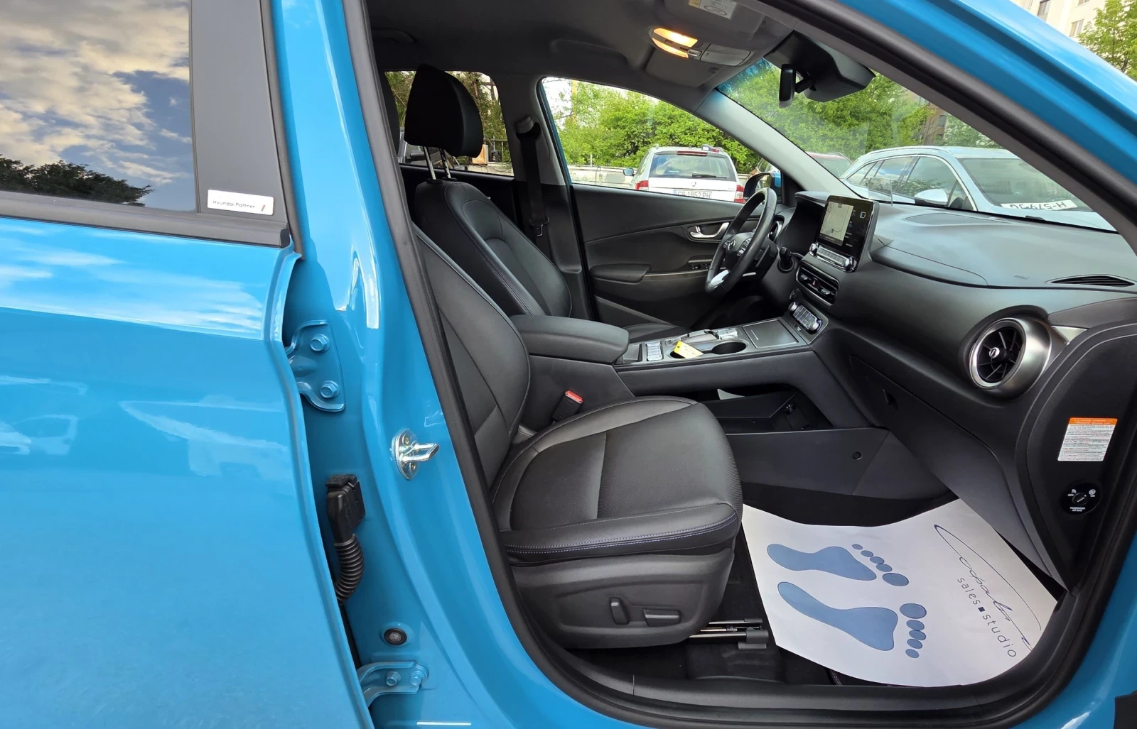 Hyundai Kona 64KWh/Premium/SOH100%/Blue Link - изображение 10