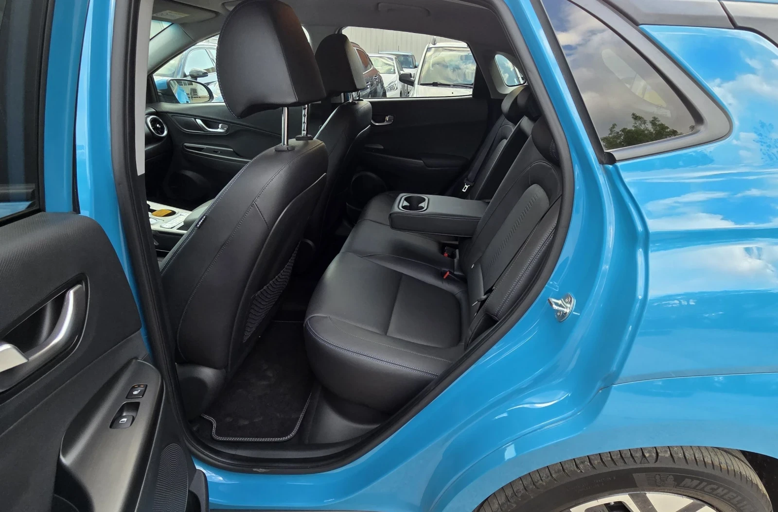 Hyundai Kona 64KWh/Premium/SOH100%/Blue Link - изображение 8