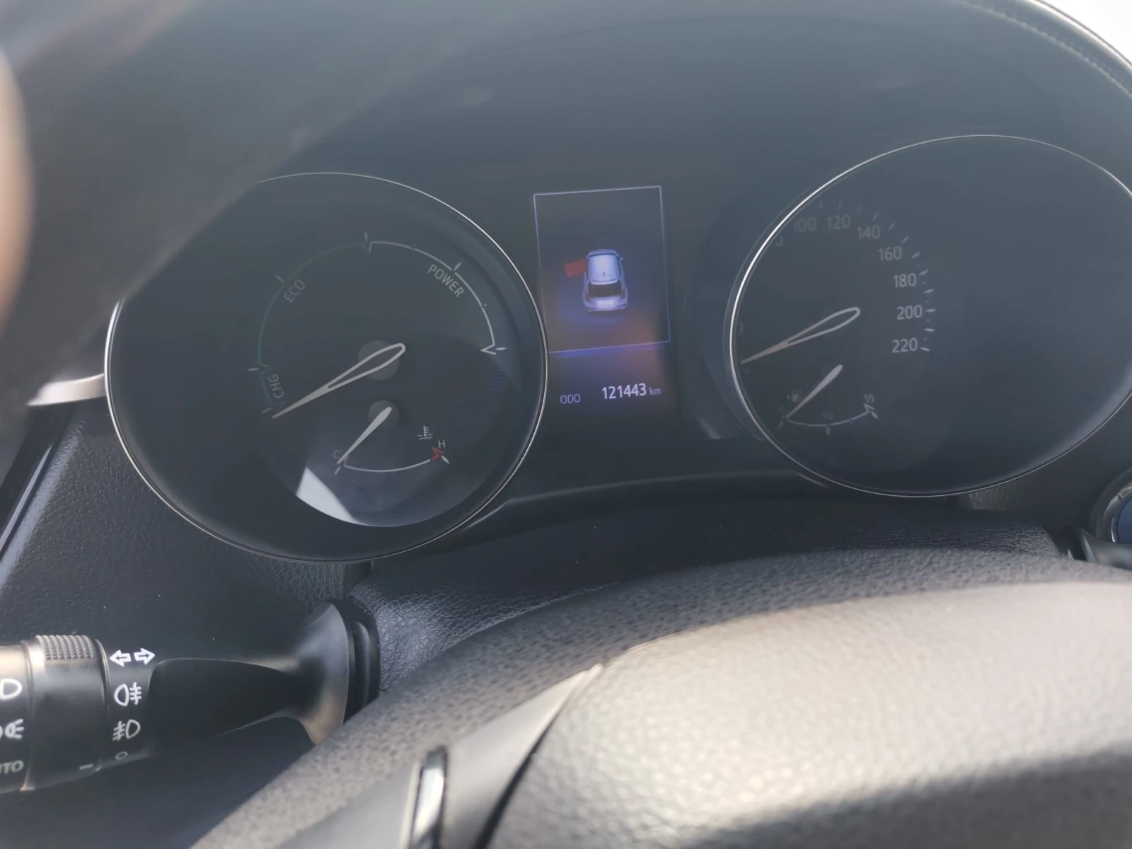 Toyota C-HR -1.8HYBRID-FULL PACK - изображение 9