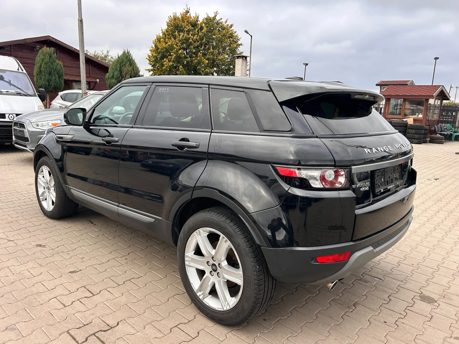 Land Rover Evoque 2.2Td4 NAVI/KOJA/KAMERA EURO 5 - изображение 8