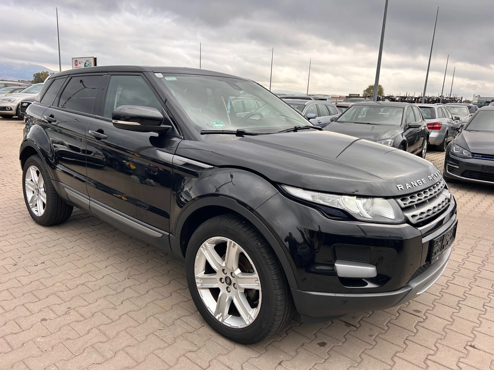 Land Rover Evoque 2.2Td4 NAVI/KOJA/KAMERA EURO 5 - изображение 4
