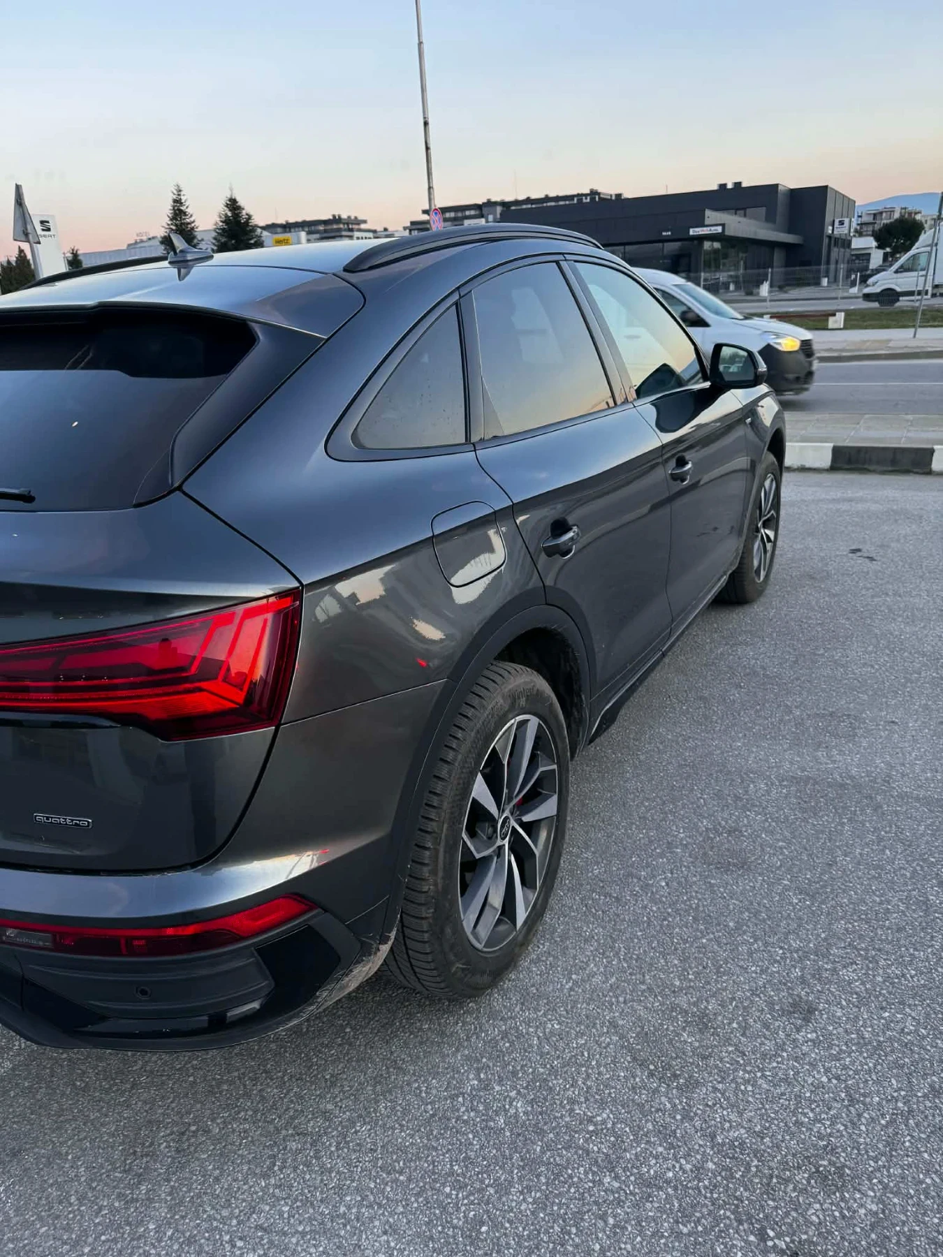 Audi Q5 Audi Q5 Sportback , снимка 4 - Автомобили и джипове - 53707698